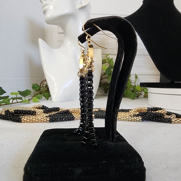 Black and Gold Multi Chain Mesh Necklace And Earrings Set - Picture 8 of 11
